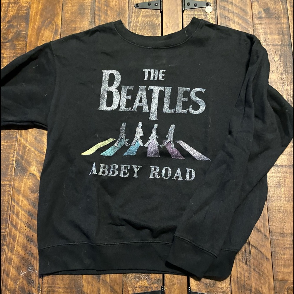 sweatshirt